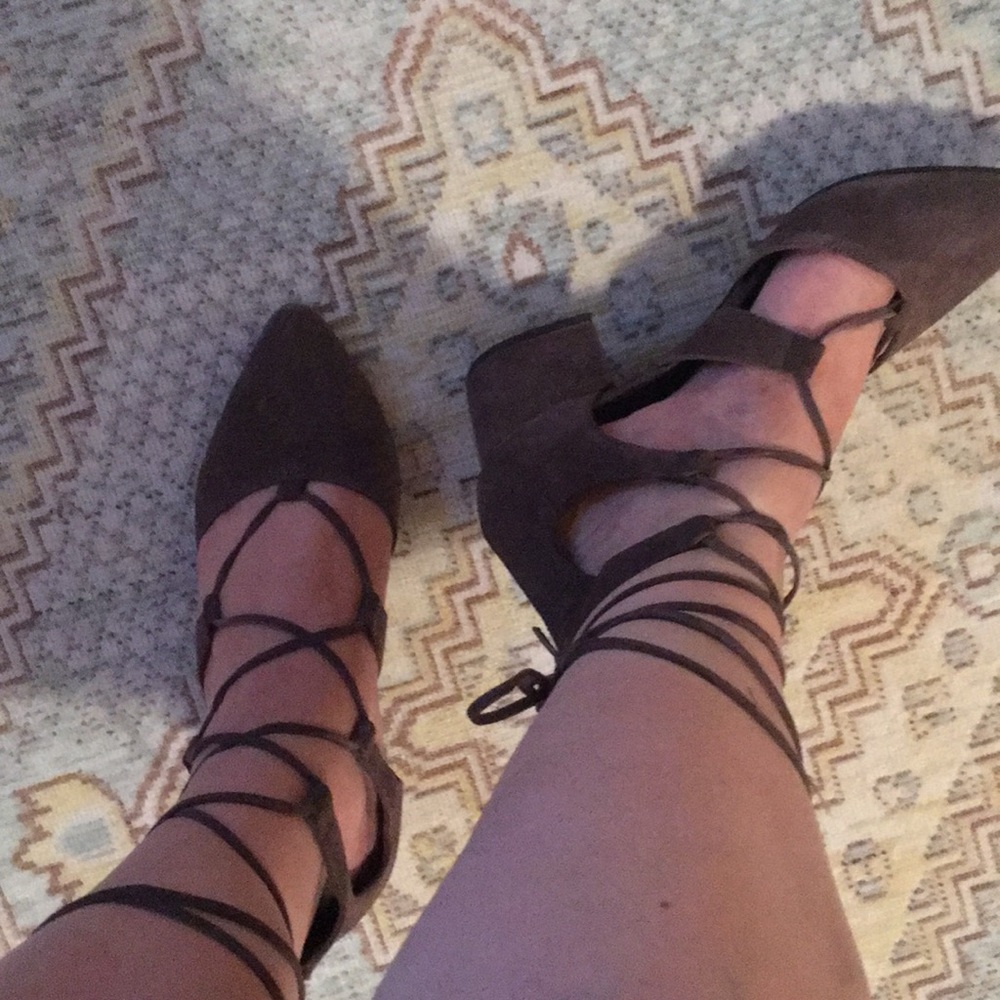 Steve Madden Grey Suede platform shoe